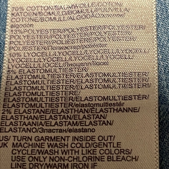 NYDJ light blue fit and tuck ankle pull on with pockets . - Picture 7 of 7